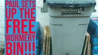 How To Set Up a Wormery Bin [upl. by Lorac836]