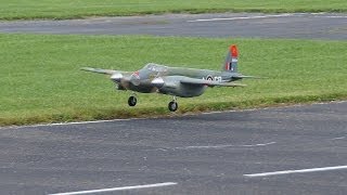 de Havilland Mosquito RC Model IV Maiden [upl. by Amehr368]