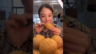 抖音 asmr eating show  🍞🥯 chinese food  douyin 2 [upl. by Crowns310]