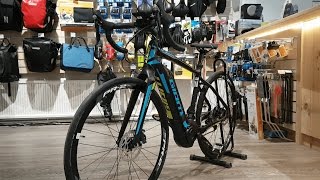 Vélo Electrique Giant Road E1 2017 [upl. by Assirk]