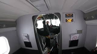 A Snowy Approach and Landing in Kangiqsualujjaq 2024 11 09 [upl. by Henrieta]