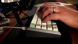 Fjell Classic II typing sounds with lubed Chealios Tealio slider and spring in Cherry housing [upl. by Beore269]