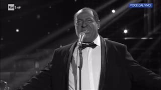 Platinette interpreta Louis Armstrong quotWhat a wonderful worldquot  Tale e Quale Show 29092017 [upl. by Erek]