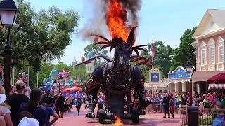 FRONT ROW Disneyworld Parade Fire [upl. by Enilrek]