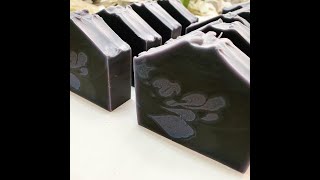 則皂工作室紫草雲朵皂製作與切皂clouds in gromwell root soap making and cutting [upl. by Cence794]