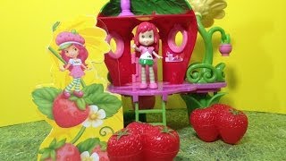 Strawberry Shortcake Berry Bitty Clubhouse Hasbro Review [upl. by Salman409]