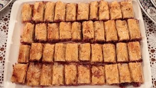 Vişneli Tahinli Baklava Tarifi [upl. by Ful541]