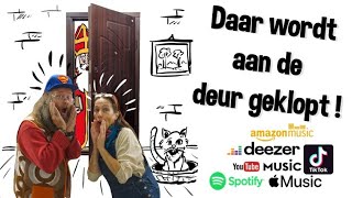 Daar wordt aan de deur geklopt  Sinterklaasliedjes kinderliedjes leuke liedjes en muziek [upl. by Iorgo]