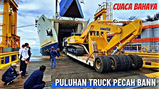 CUACA BAHAYA❗ PULUHAN TRUCK PECAH BAN SAAT NAIK KAPAL DI PELABUHAN MERAK [upl. by Luckett]