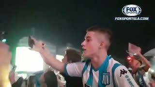 RACING CAMPEÓN SUPERLIGA 201819 los festejos en el obelisco de Buenos aires [upl. by Nerek]