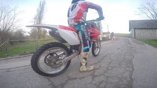 Nouvelle moto   250 crf 2009  enduro  Un bourdon parmi les abeilles [upl. by Sandor]