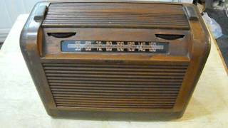 Vintage Philco model 46350 1946 radio [upl. by Odlanra]