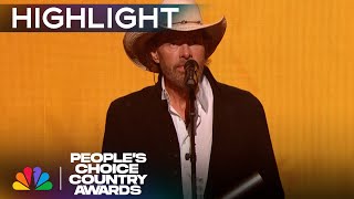 Toby Keith Accepts the Country Icon Award at the 2023 Peoples Choice Country Awards  NBC [upl. by Brietta]