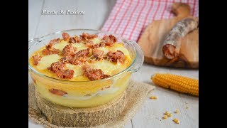 Polenta con salsiccia e provola al forno  Ricette che Passione [upl. by Anivlek626]