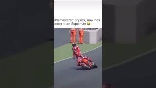 Motorcyclists preforms craziest trick ever motorcycle handstandworkout handsfree [upl. by Domini]