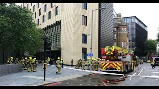 ✅ London Bridge fire Live updates as 70 firefighters rush to tackle blaze in Tooley Street next to [upl. by Pincince]