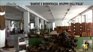 «Scappo dallItalia per colpa di banche e burocrazia» [upl. by Sandi]