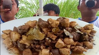 OUTDOOR COOKINGLEGIT KAPAMPANGAN RECIPE PORK KILAYIN [upl. by Idhem818]