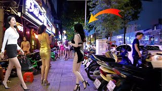 Vietnam Nightlife Ho Chi Minh City Saigon 2024  Explore the streets of District 1 [upl. by Levy]