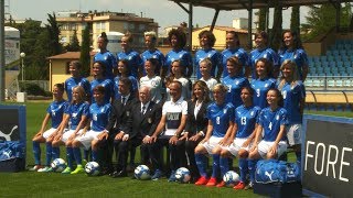 Backstage della foto ufficiale delle Azzurre  Womens EURO [upl. by Irroc]