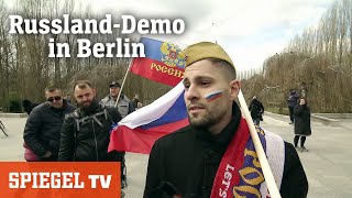 Putins Jünger RusslandDemo in Berlin  SPIEGEL TV [upl. by Lossa218]