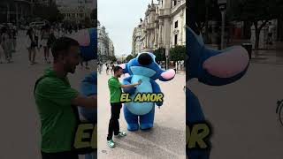 Stitch y el amor 🌹✨ amorcallejero humor amorverdadero entrevista [upl. by Nennarb778]