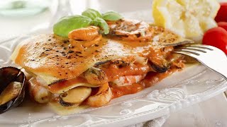 Lasagna di pesce LASAGNA DI MARE LASAGNA PESCE Ricetta lasagna pesce ricetta lasagna ragù di pesce [upl. by Naret]