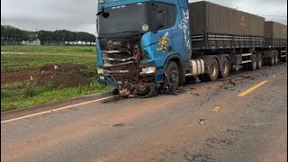 Homem morre em batida entre motocicleta e carreta na MT325 em Campo Novo Dos ParecisMT [upl. by Ataga]