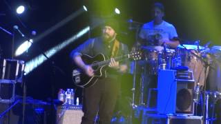 Zac Brown Band in London UK 31514  Island Song [upl. by Nosnhoj290]