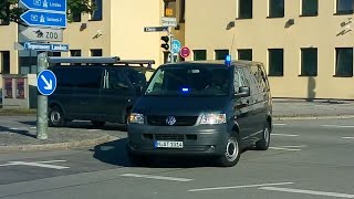 ZPKW Basisfahrzeug amp HGrKW USK Polizei München auf Einsatzfahrt [upl. by Alaham]