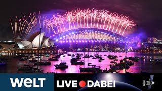 SILVESTERFEUERWERK So begrüßt Sydney in Australien das neue Jahr 2022  WELT Live dabei [upl. by Adnarem23]