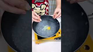 Cook Perfect Poached Eggs in Minutes with This Quick Tool quickcooking kitchengadgets [upl. by Terr]