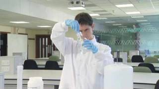 Making an Agarose Gel  University of Leicester [upl. by Raleigh]