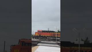 Bnsf freight leaves Rosenberg Texas short version [upl. by Euqinimod125]