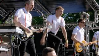 Kraftklub  Am Ende Kosmonaut Festival Warm Up Geheimkonzert live in Chemnitz 11062017 [upl. by Nalahs]