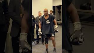 MIKE TYSON EMBRACES LENNOX LEWIS amp EVANDER HOLYFIELD  JAKE PAUL [upl. by Im]