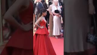 Beautiful lady celebrity shortsfeed celebstyle metgala fashion [upl. by Htebharas222]