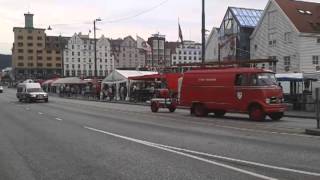 Gamle brannbiler på Torget i Bergen [upl. by Justinn183]