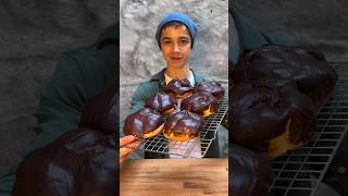 Bossche bol  Dutch classics episode 27 dutchfood dutchclassics bosschebol moorkop recipe food [upl. by Polash489]