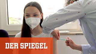 Coronaimpfung bei Kindern Wenige Daten  aber großer Ansturm  DER SPIEGEL [upl. by Thay436]