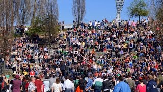 BERLINS MAUERPARK ON A SUNDAY  Flea Markets Food and Karaoke [upl. by Dnomsed]