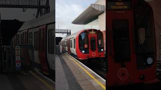 Metropolitan line S8 stock approaching Finchley Road [upl. by Esnohpla]