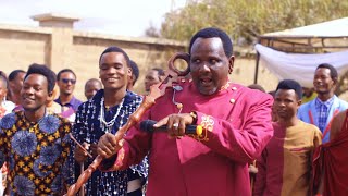 Wimbo Mpya wa Bishop Zablon Laizer Esimu Engaina  Ona Moto kwenye Uzinduzi Daudi Ole Sironga [upl. by Alejo]