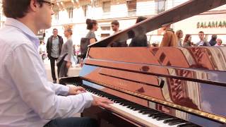 Satie 1ère Gymnopédie  Du piano dans la rue [upl. by Onairotciv]