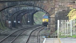 Wow British Pullman 67021 barrels through Belper station [upl. by Mcclenon]