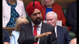 Labour MP demands apology from Boris Johnson for quotderogatory and racist remarksquot [upl. by Nybor789]