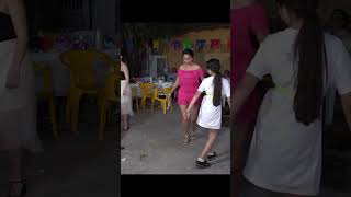 QUE HERMOSO BAILAN ZAPATEADO ESTAS BELLEZAS CALENTANASviral fiesta videoshort [upl. by Button]