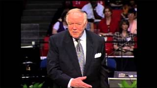 quotGathering Up The Spoilquot Rev Kenneth E Hagin on RHEMA Praise 11214 [upl. by Clementina]