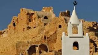 Le village village troglodyte de Chenini Tunisie [upl. by Assehc]