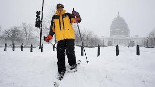 Schwerer Schneesturm wütet an der USOstküste  bislang mindestens neun Tote [upl. by Barhos]